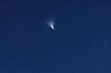 巴西多地上空惊现“不明飞行物” 天文学家：中国发射的火箭