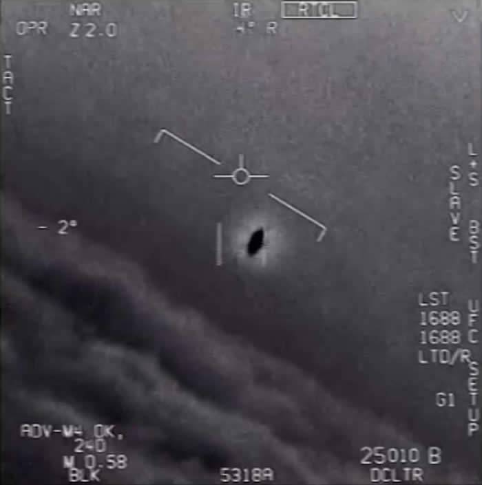 美国国防部在其官网发布三段记录不明飞行物（UFO）的视频